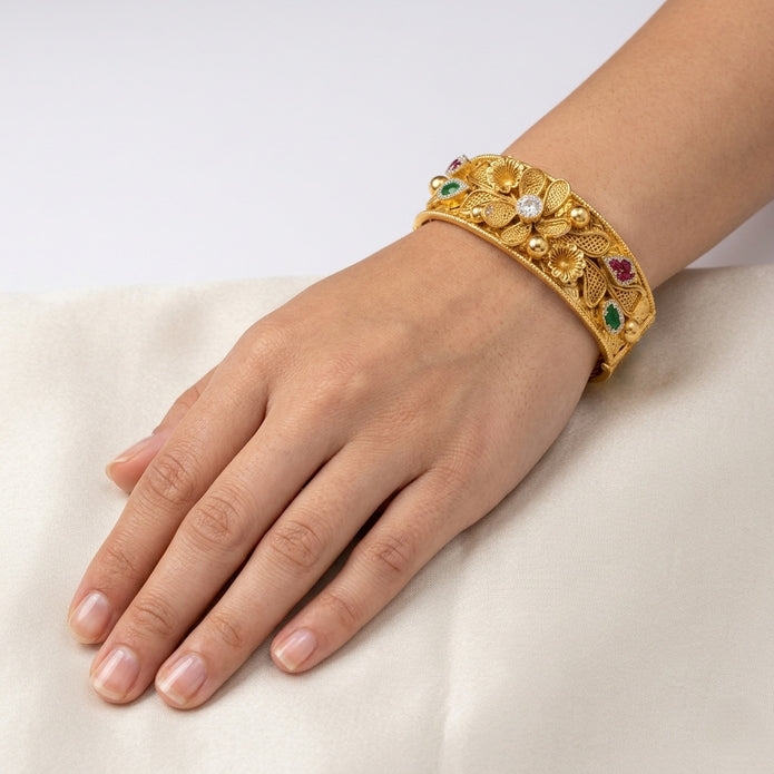 Vintage Bloom Gold Bracelet