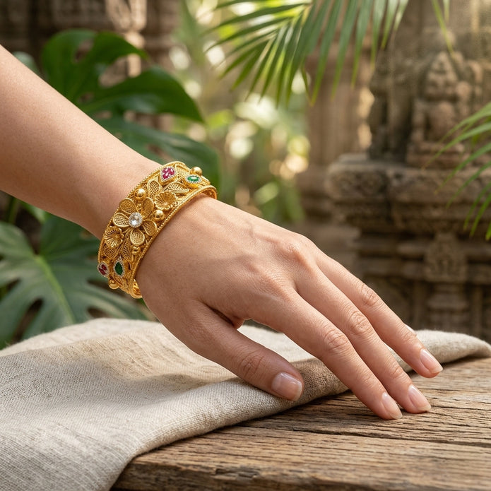 Vintage Bloom Gold Bracelet