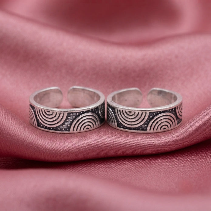 Classic Curve Toe Ring