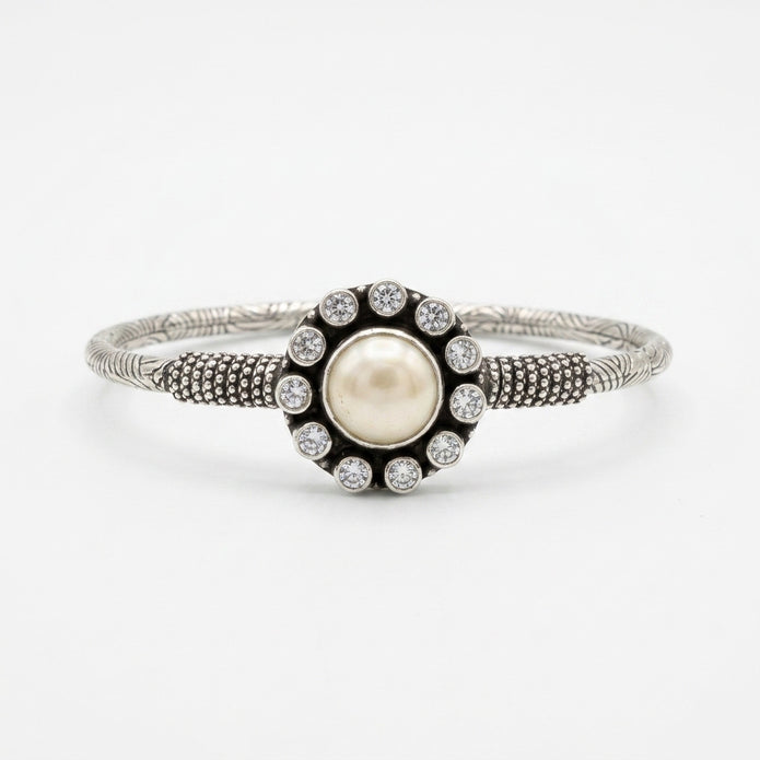 Victoria Pearl Kada