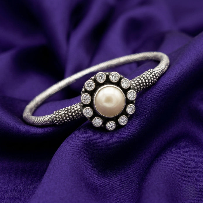 Victoria Pearl Kada