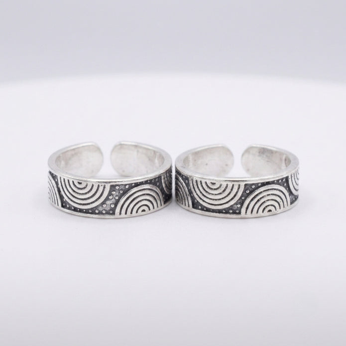 Classic Curve Toe Ring