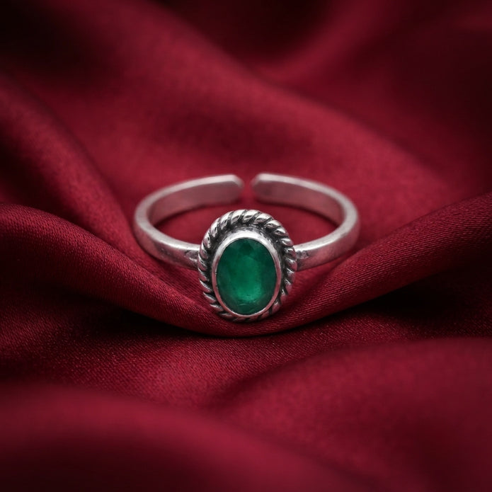 Emerald Aura Toe Ring