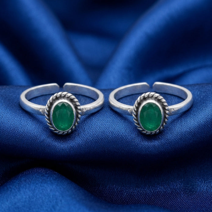 Oval Emerald Toe Ring