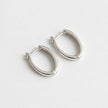 Minimal Oval Hoops